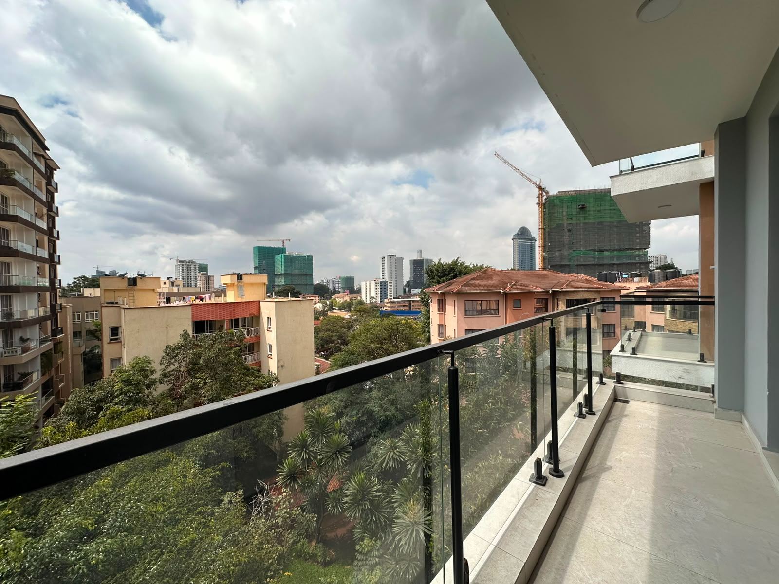 EXQUISITE 2 BEDROOM ALL ENSUITE PLUS CLOAKROOM FOR RENT IN WESTLANDS - BROOKSIDE DRIVE