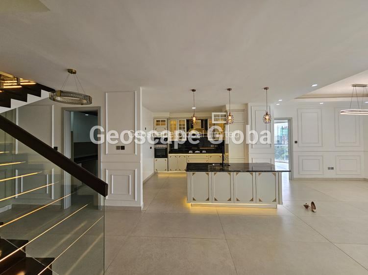 4 Bed Apartment with En Suite in General Mathenge